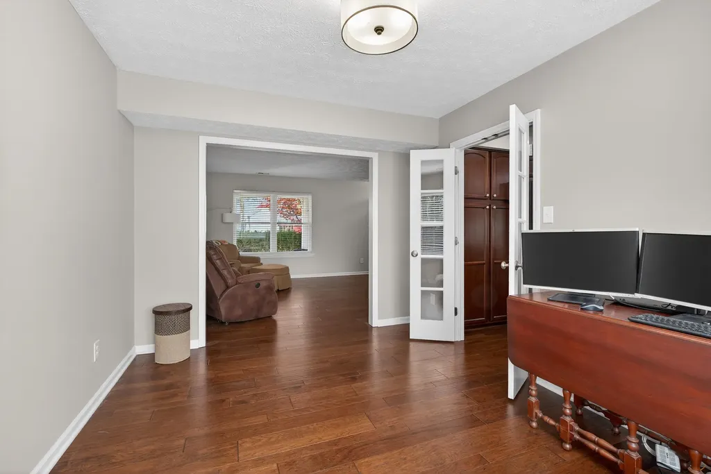 4312 Penshurst Square Lexington KY 40514