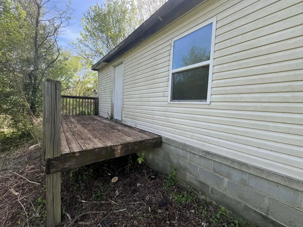 109 Ann Street Pineville KY 40977