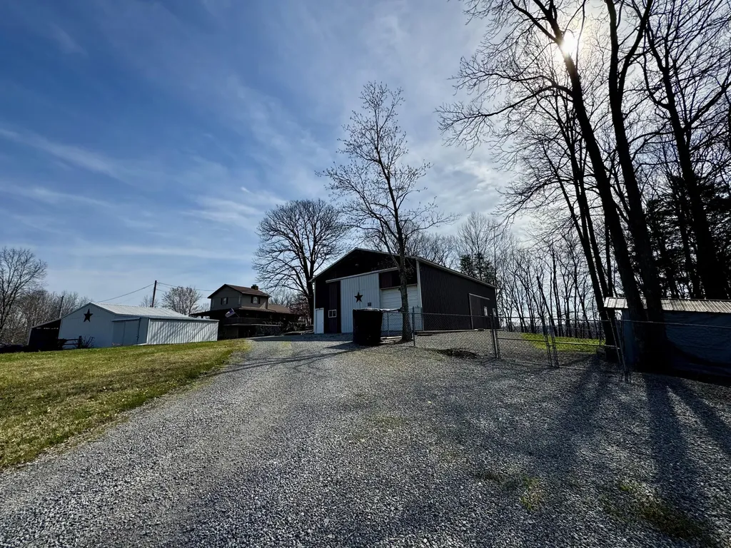 400 D Wilson Road Knifley KY 42753