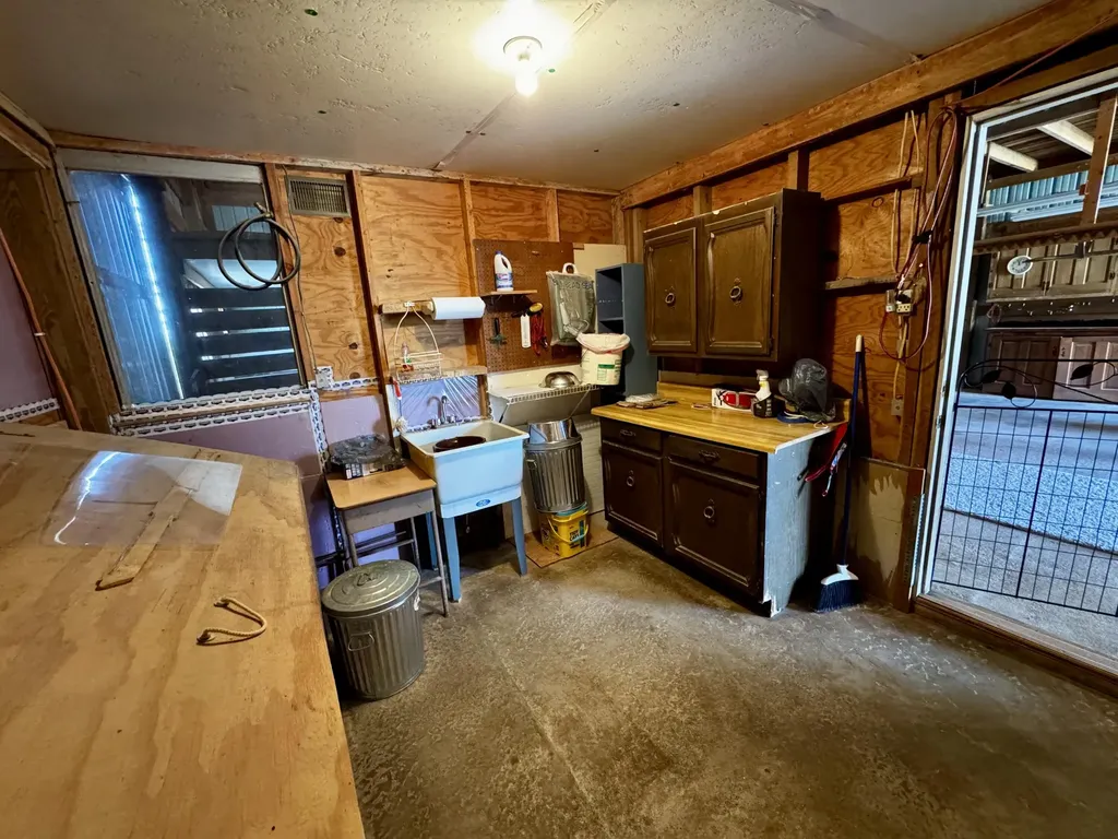 400 D Wilson Road Knifley KY 42753