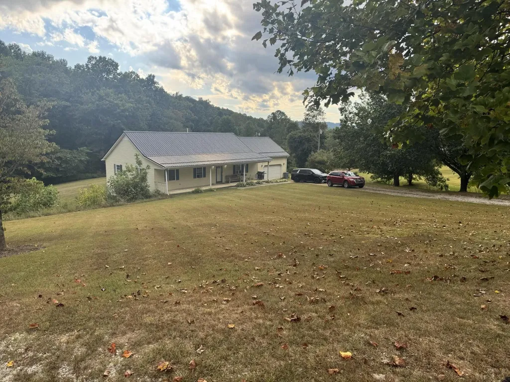 646 Fisher Cemetery Road Barbourville KY 40906
