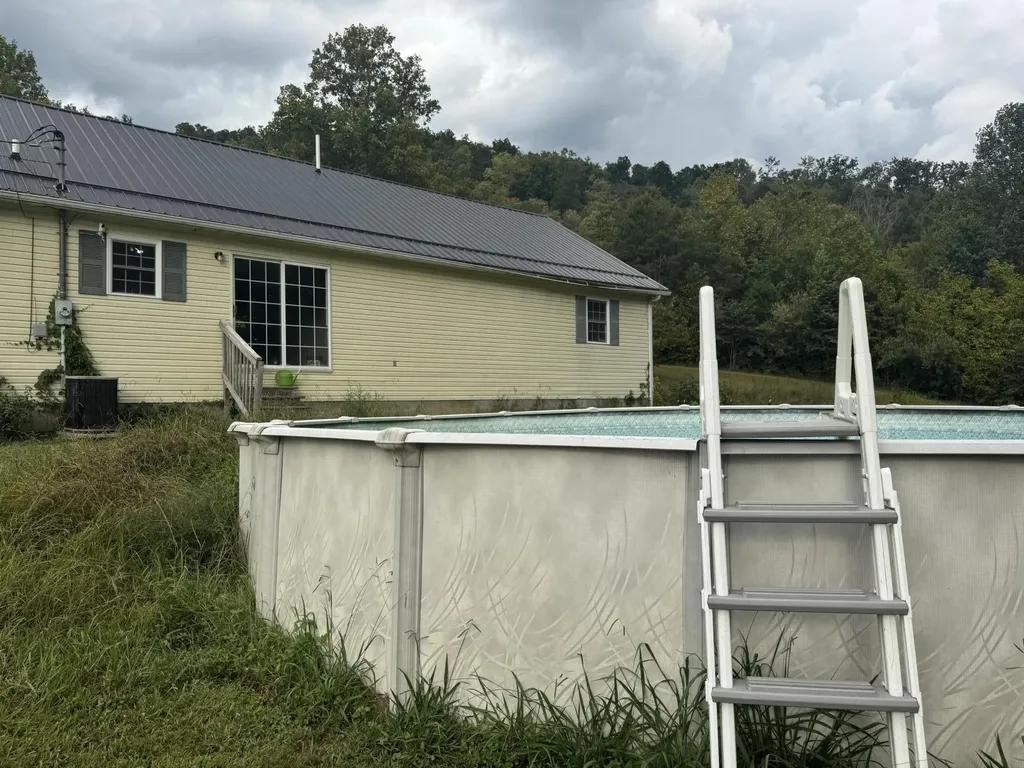 646 Fisher Cemetery Road Barbourville KY 40906