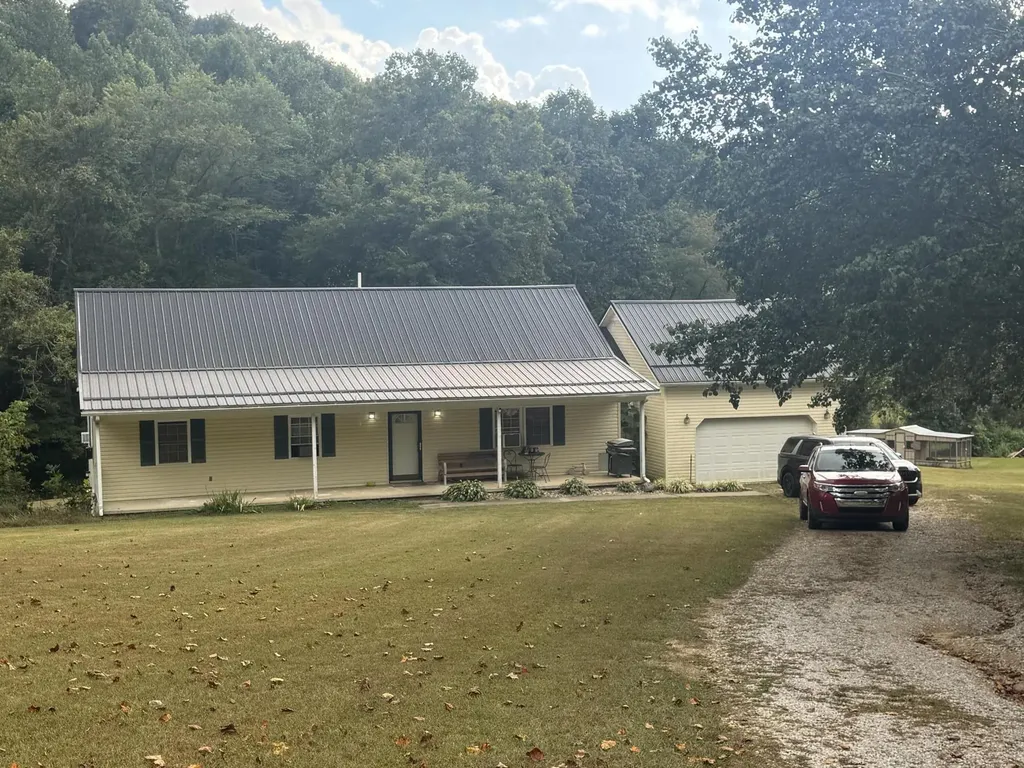 646 Fisher Cemetery Road Barbourville KY 40906