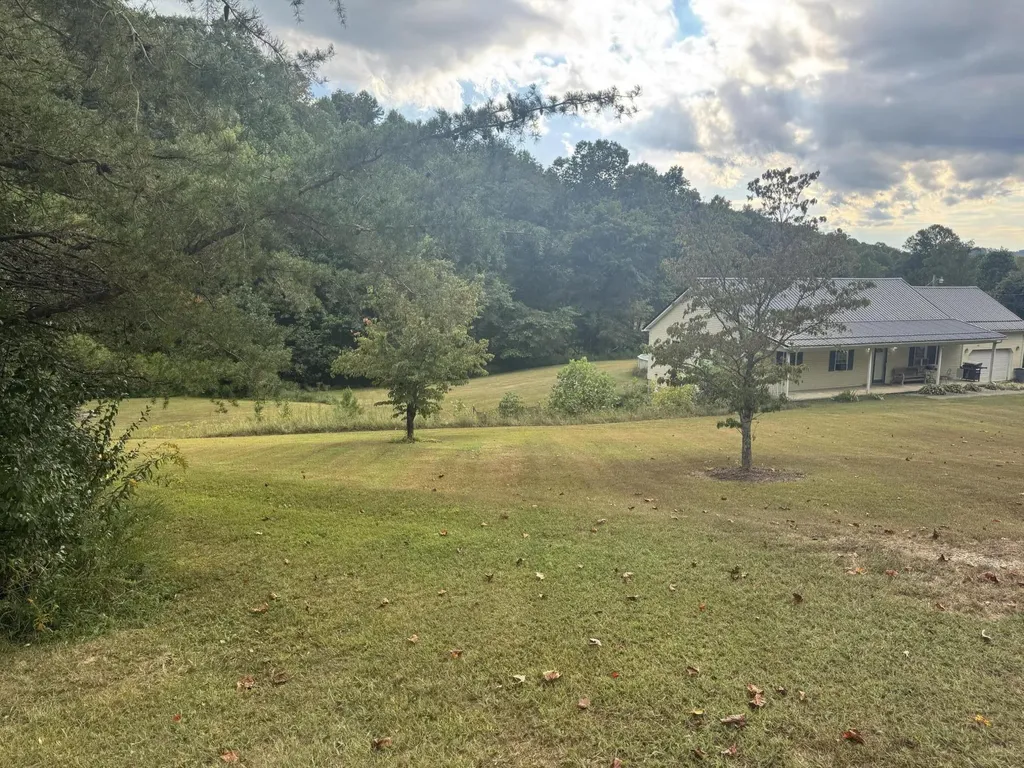 646 Fisher Cemetery Road Barbourville KY 40906