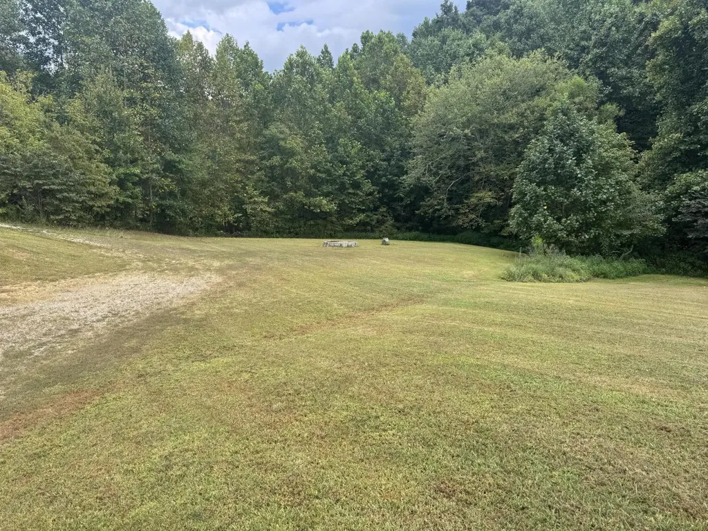 646 Fisher Cemetery Road Barbourville KY 40906