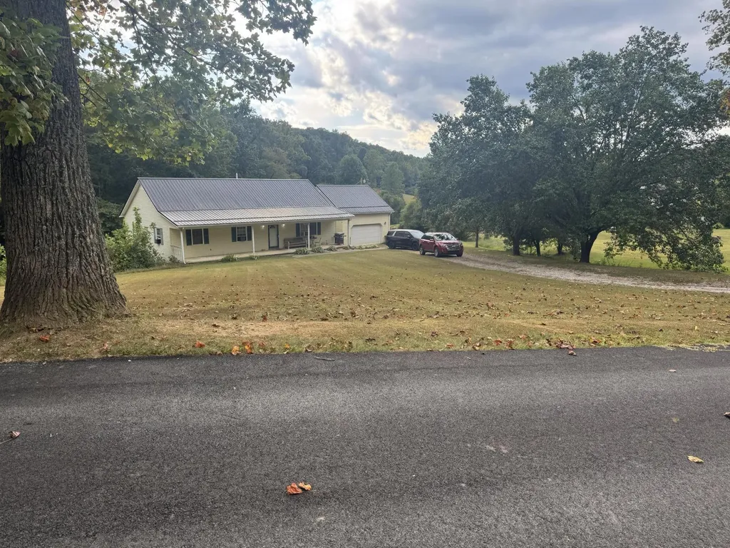 646 Fisher Cemetery Road Barbourville KY 40906