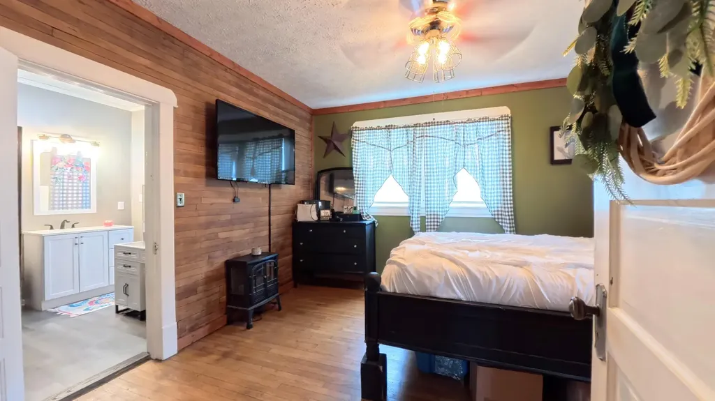 413 Elm Street Ravenna KY 40472