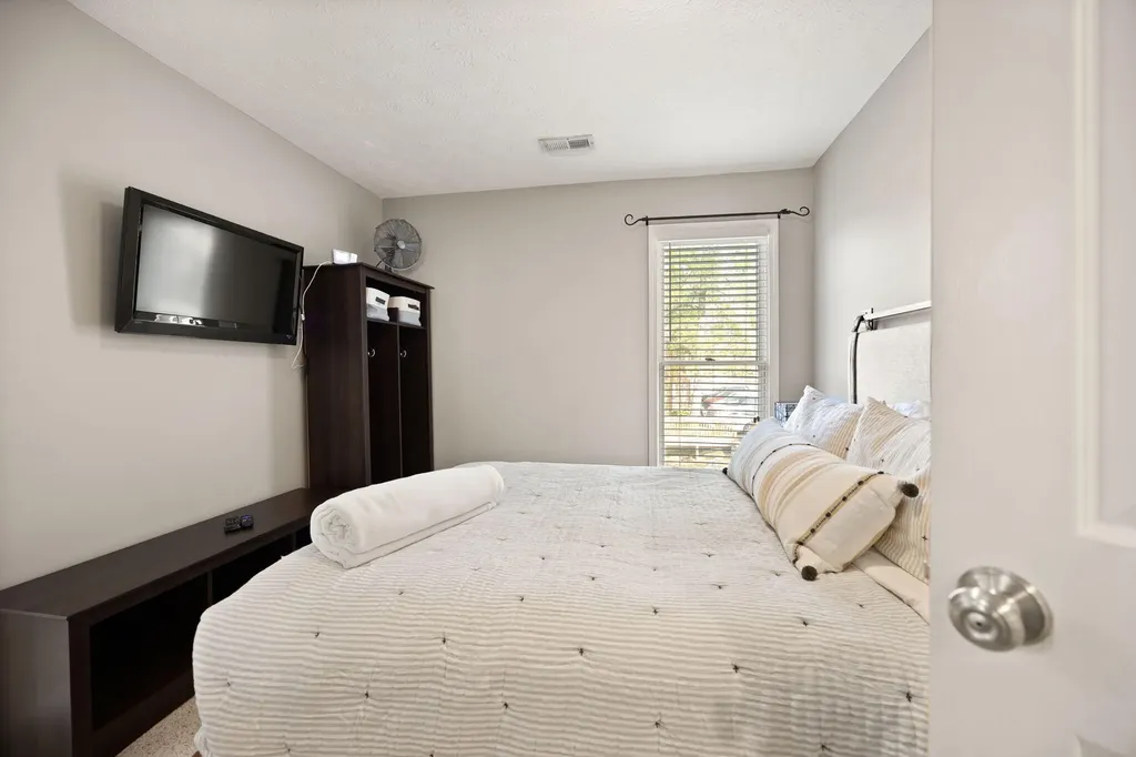 49-3 Woodson Bend Resort Bronston KY 42518
