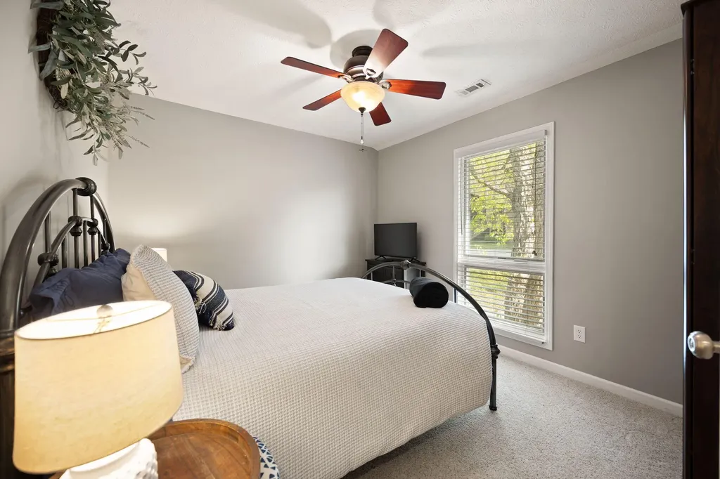 49-3 Woodson Bend Resort Bronston KY 42518