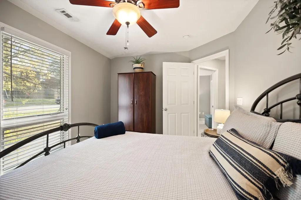 49-3 Woodson Bend Resort Bronston KY 42518