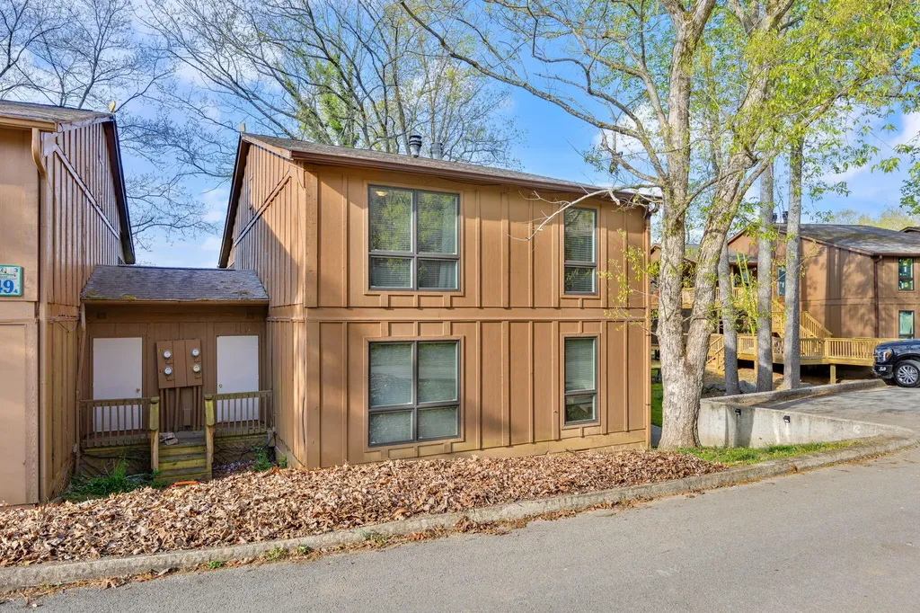 49-3 Woodson Bend Resort Bronston KY 42518