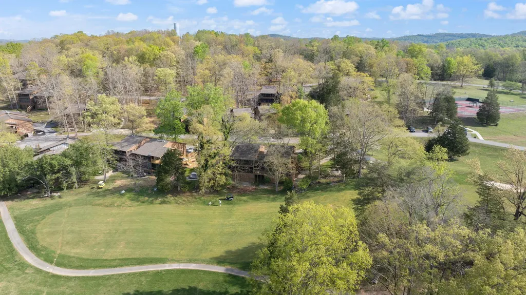 49-3 Woodson Bend Resort Bronston KY 42518