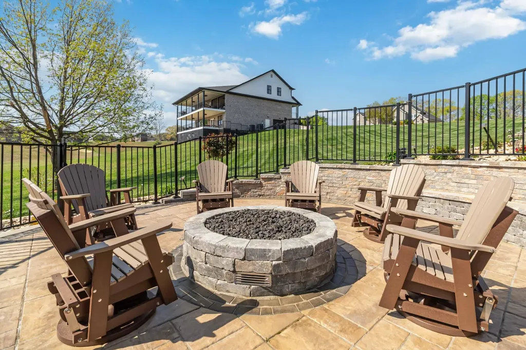607 Shimmering Moon Drive Somerset KY 42503