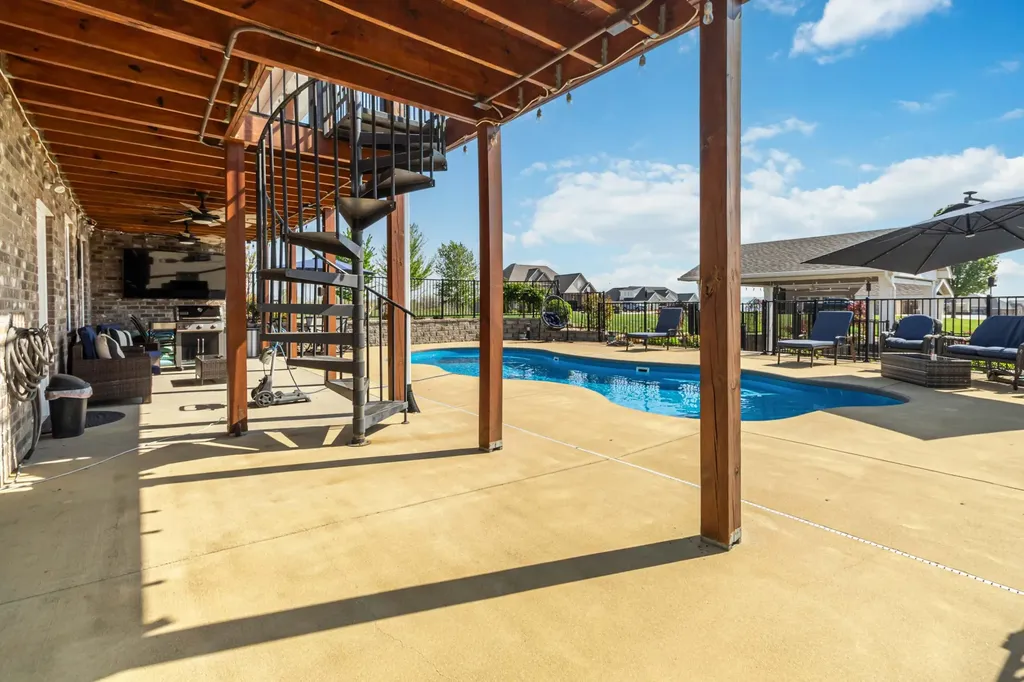 607 Shimmering Moon Drive Somerset KY 42503