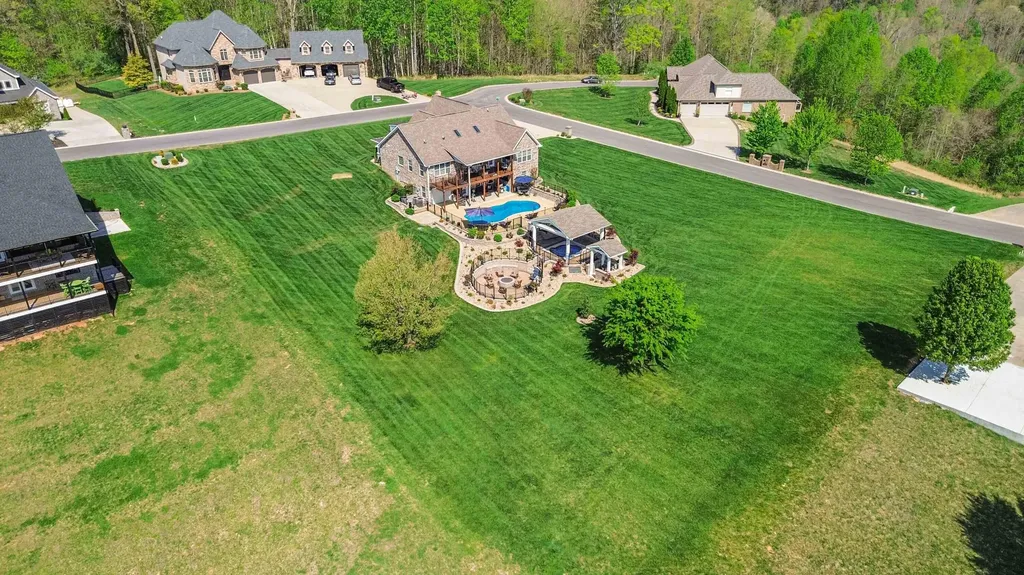 607 Shimmering Moon Drive Somerset KY 42503