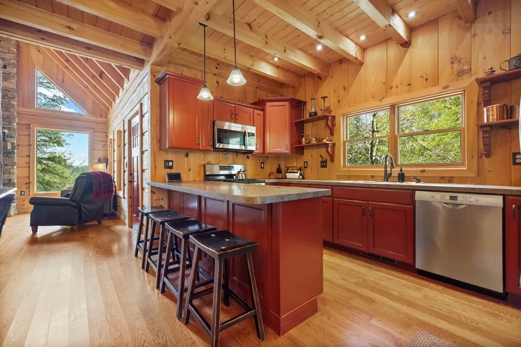 498 Lakeside Drive Zoe KY 41397