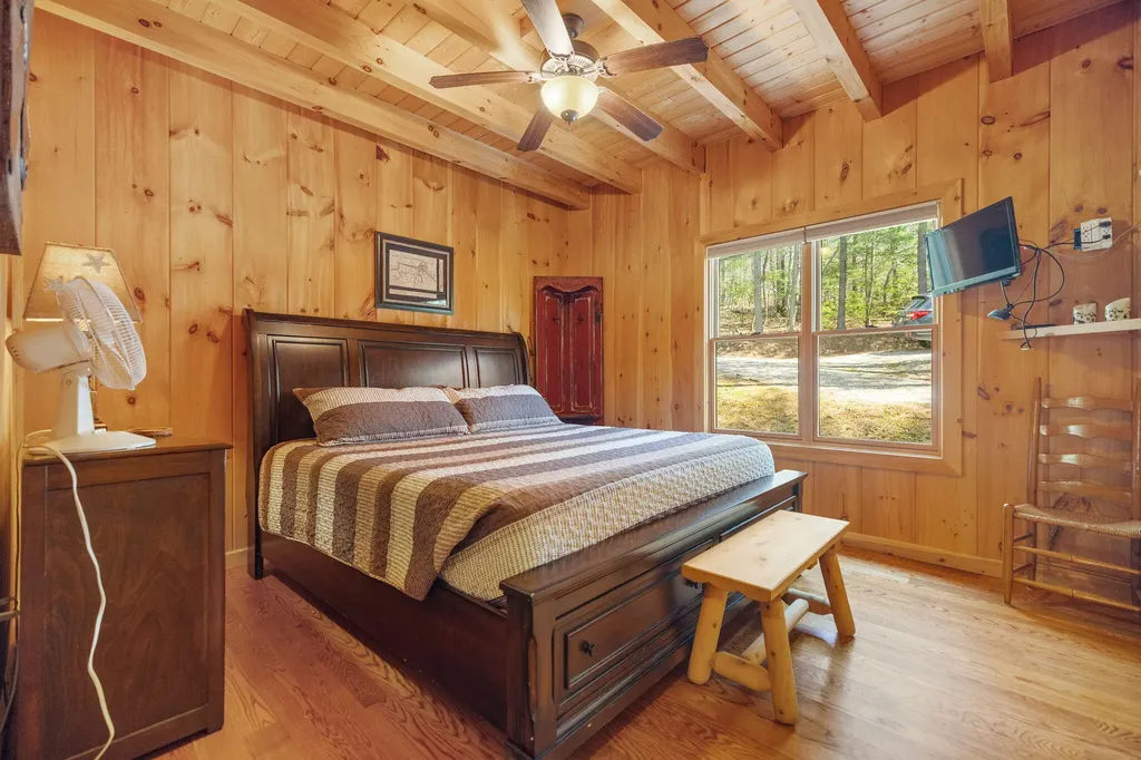 498 Lakeside Drive Zoe KY 41397