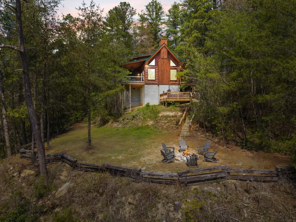 498 Lakeside Drive Zoe KY 41397