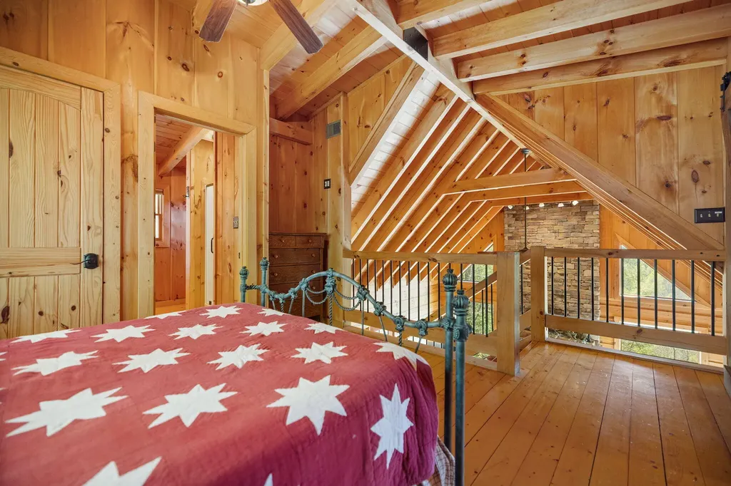 498 Lakeside Drive Zoe KY 41397