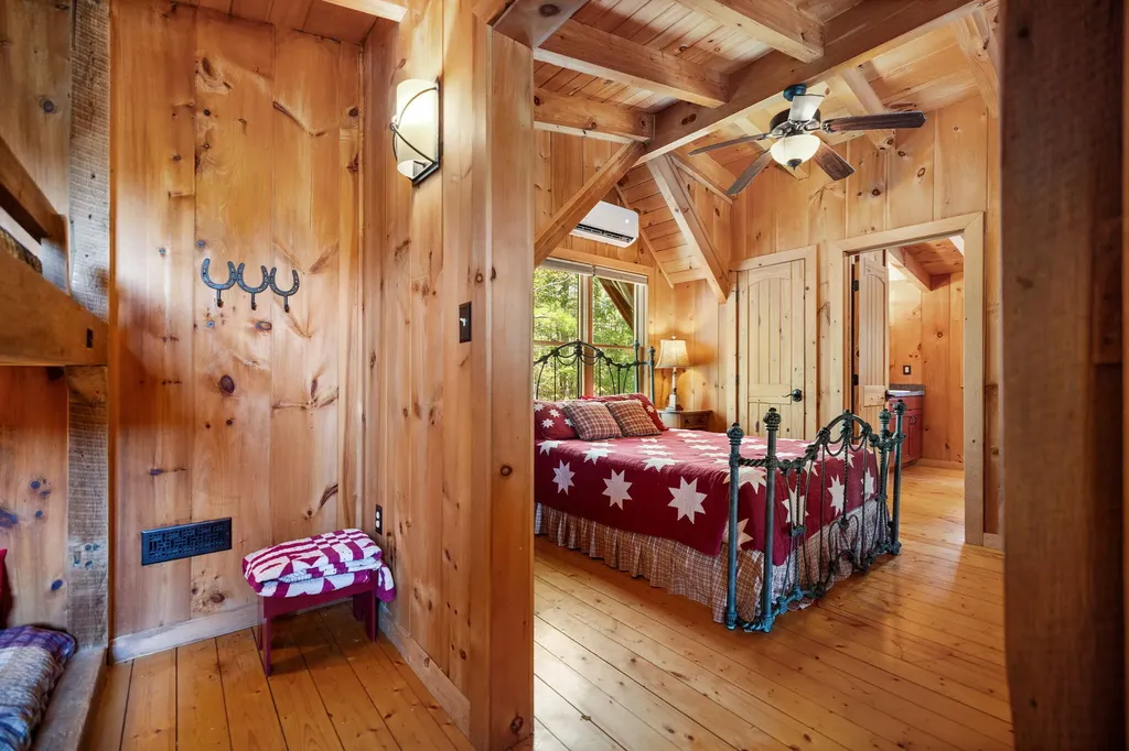 498 Lakeside Drive Zoe KY 41397