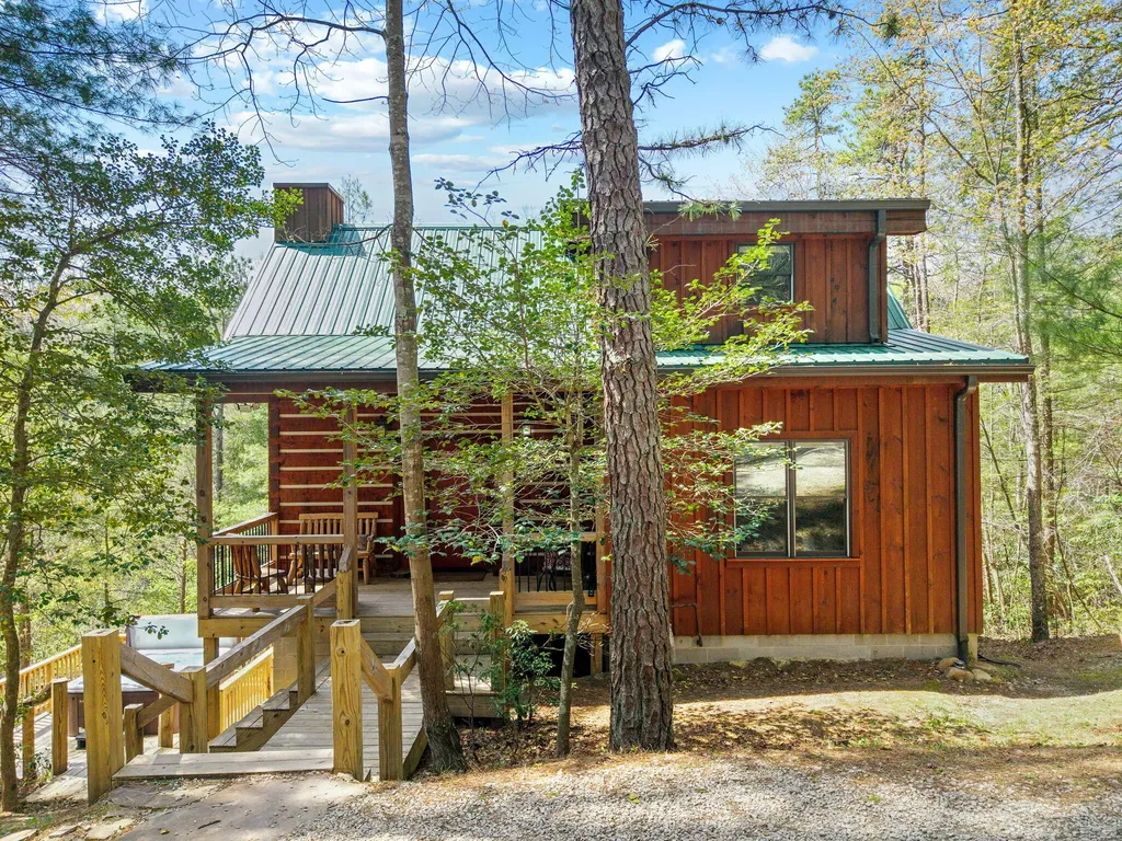 498 Lakeside Drive Zoe KY 41397