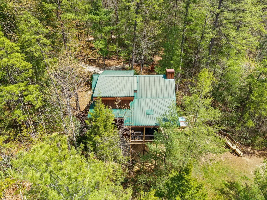 498 Lakeside Drive Zoe KY 41397