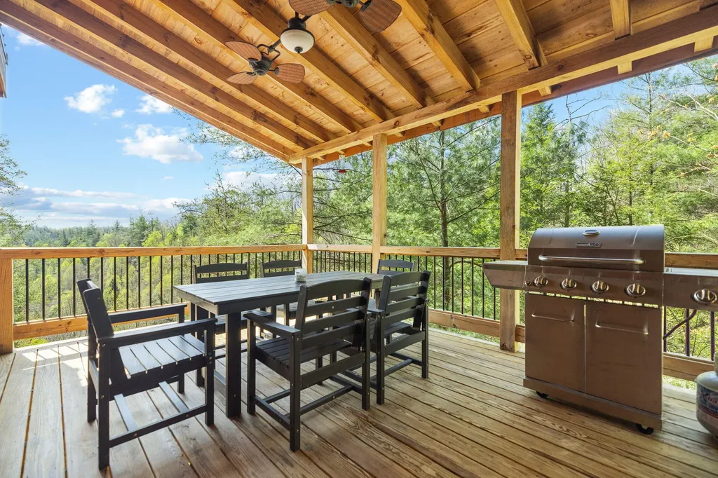498 Lakeside Drive Zoe KY 41397