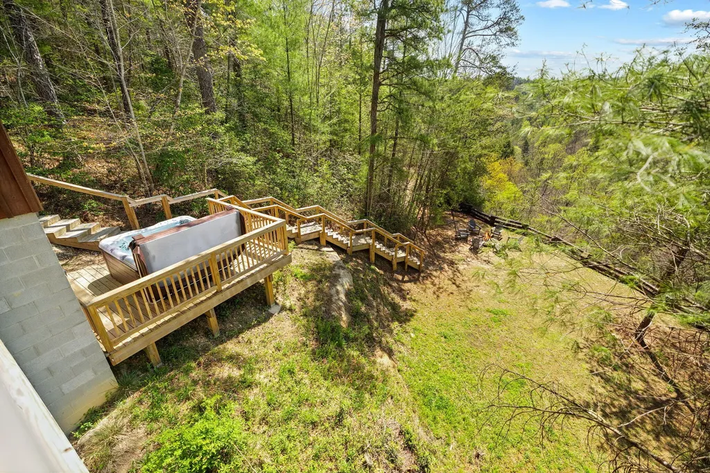 498 Lakeside Drive Zoe KY 41397