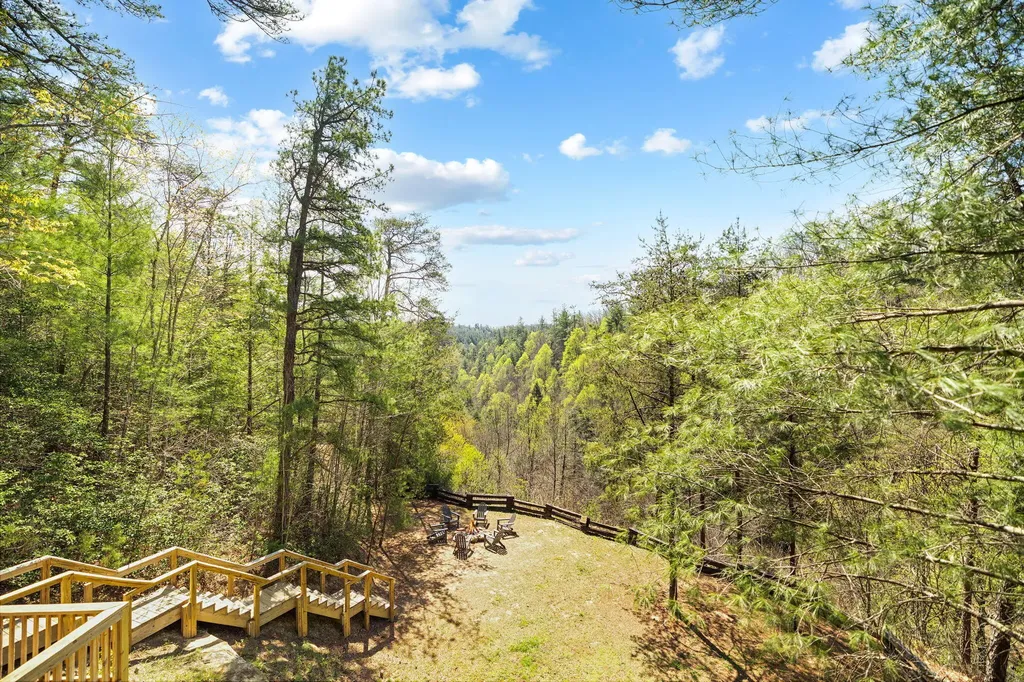 498 Lakeside Drive Zoe KY 41397