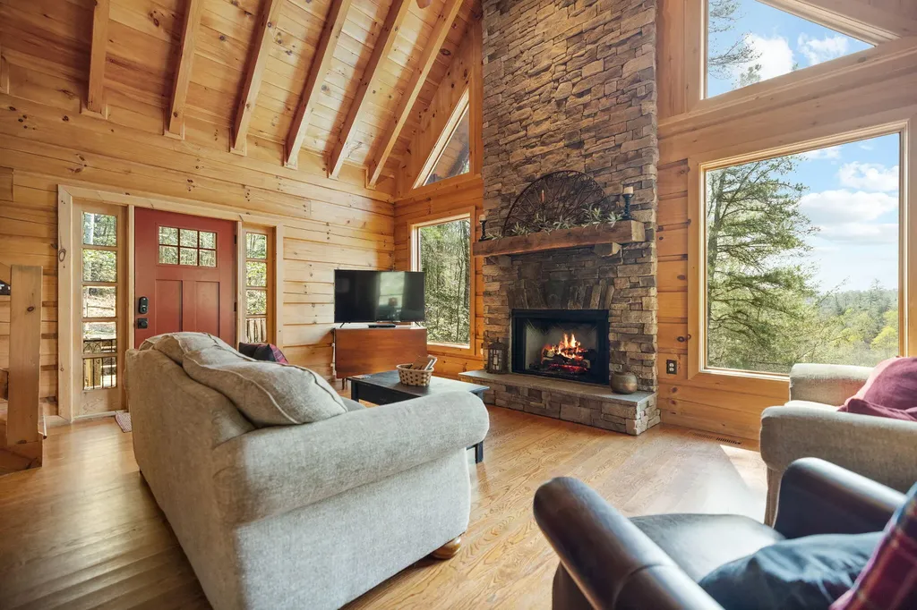 498 Lakeside Drive Zoe KY 41397