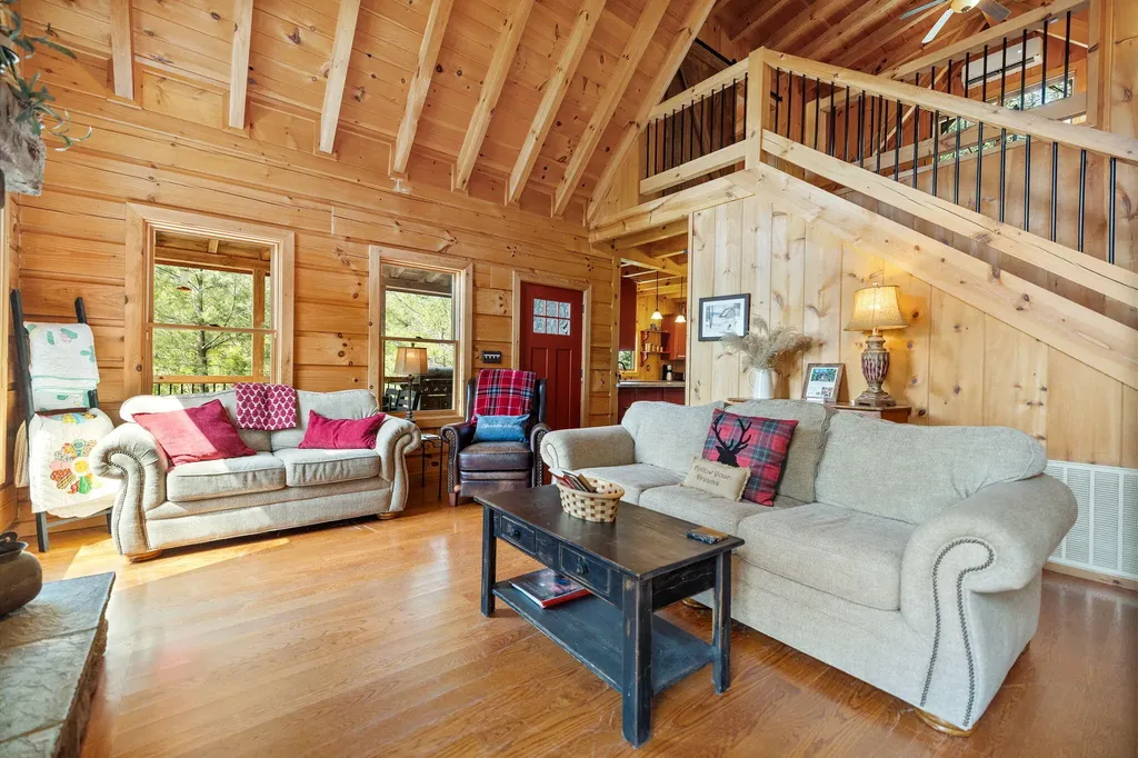 498 Lakeside Drive Zoe KY 41397