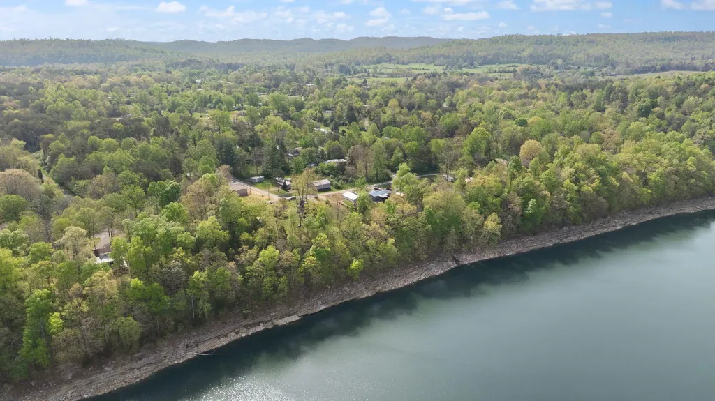 973 Stonegate Drive Burnside KY 42519