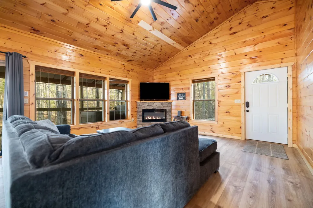 1134 Cliffview Road Campton KY 41301