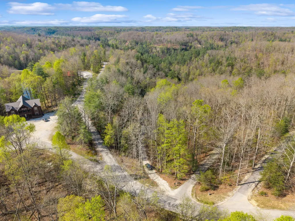 1134 Cliffview Road Campton KY 41301