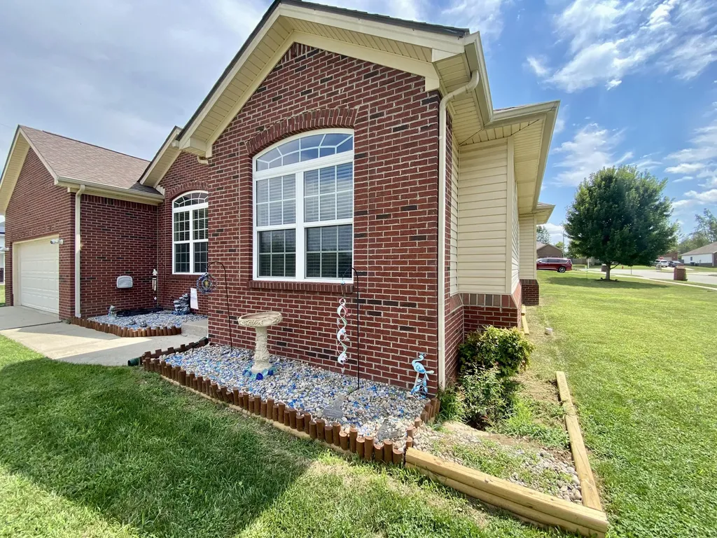 124 Combs Lane Wilmore KY 40390
