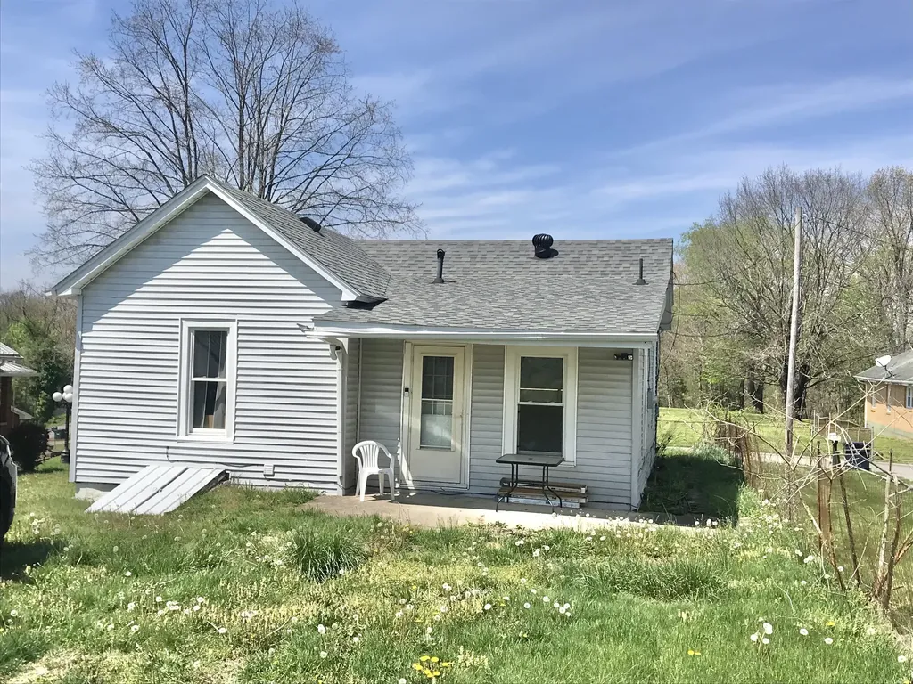 2208 Cedar Street Ashland KY 41101