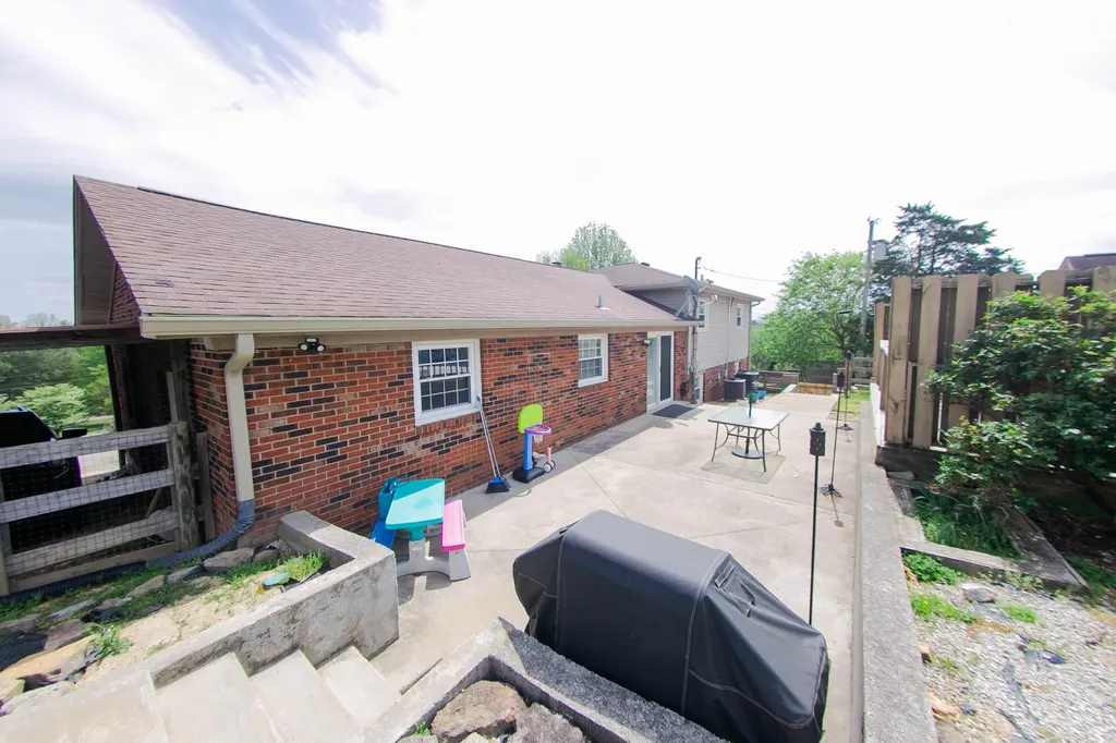 109 Rolling Hills Drive Somerset KY 42503