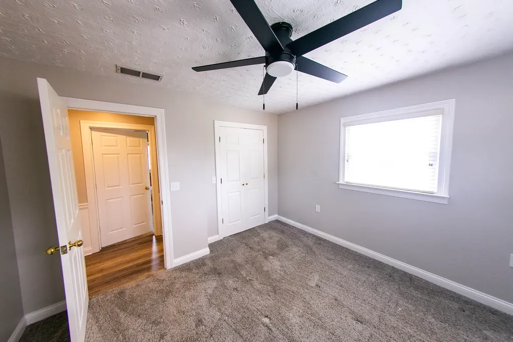 109 Rolling Hills Drive Somerset KY 42503