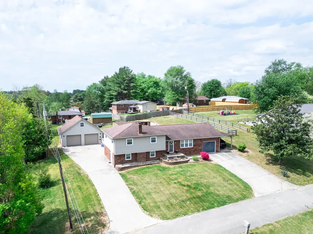 109 Rolling Hills Drive Somerset KY 42503