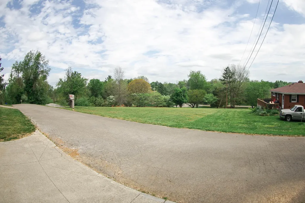109 Rolling Hills Drive Somerset KY 42503