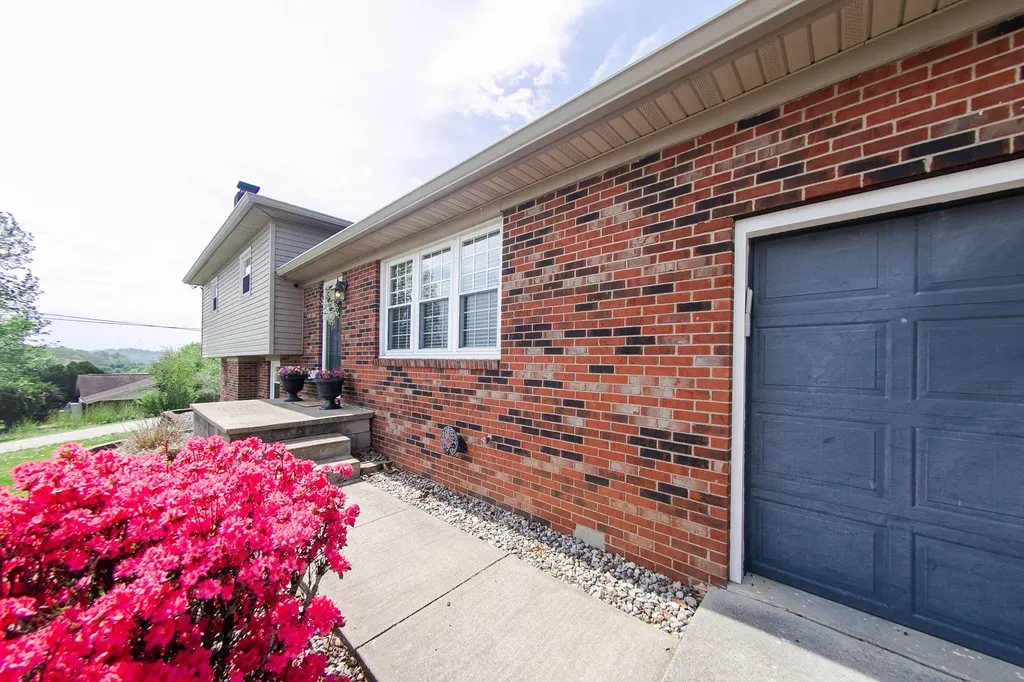 109 Rolling Hills Drive Somerset KY 42503