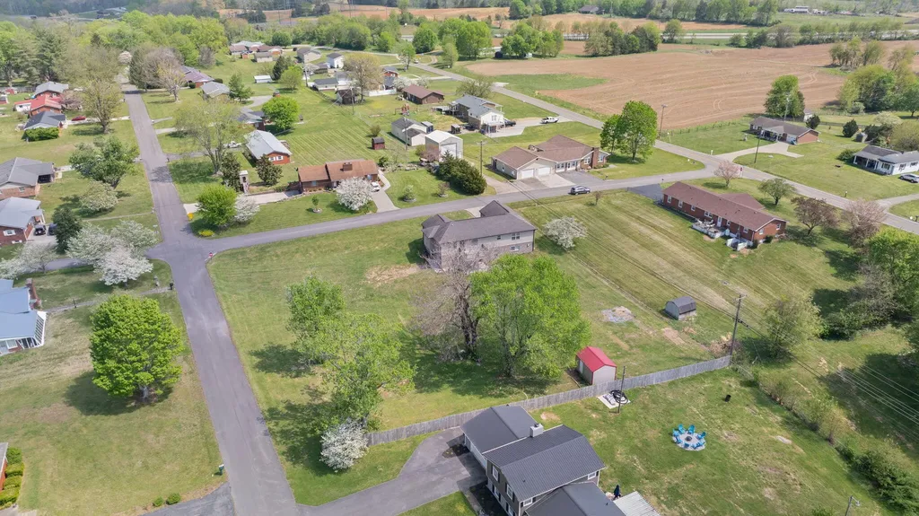 233 Algonquin Trail Somerset KY 42501