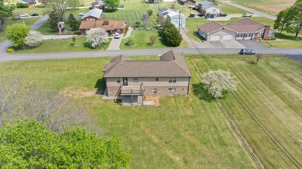 233 Algonquin Trail Somerset KY 42501