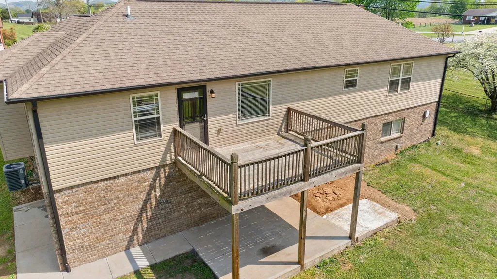 233 Algonquin Trail Somerset KY 42501