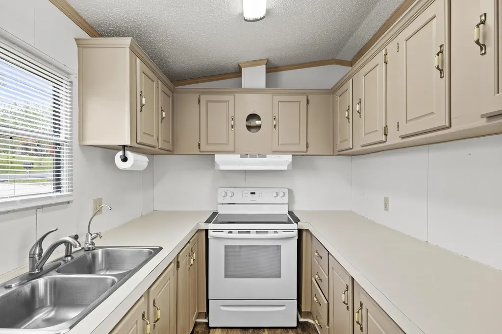 80 Fox Run Road Morehead KY 40351