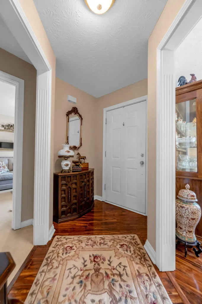 220 Hibiscus Lane Winchester KY 40391