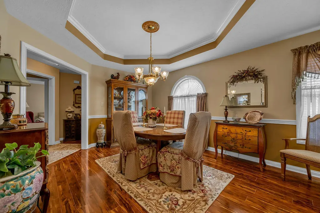 220 Hibiscus Lane Winchester KY 40391