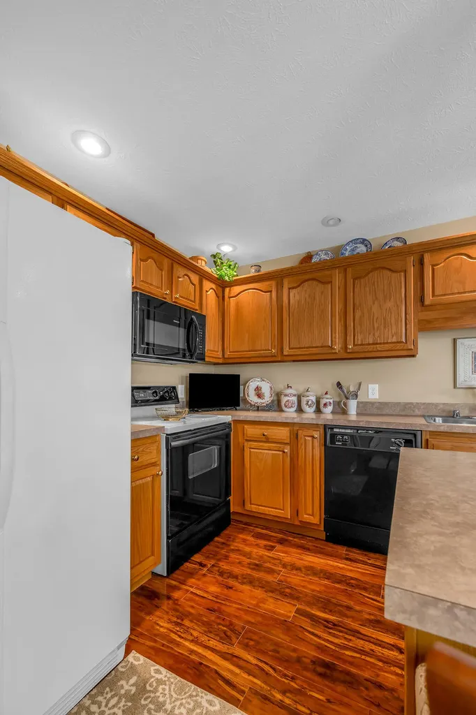 220 Hibiscus Lane Winchester KY 40391