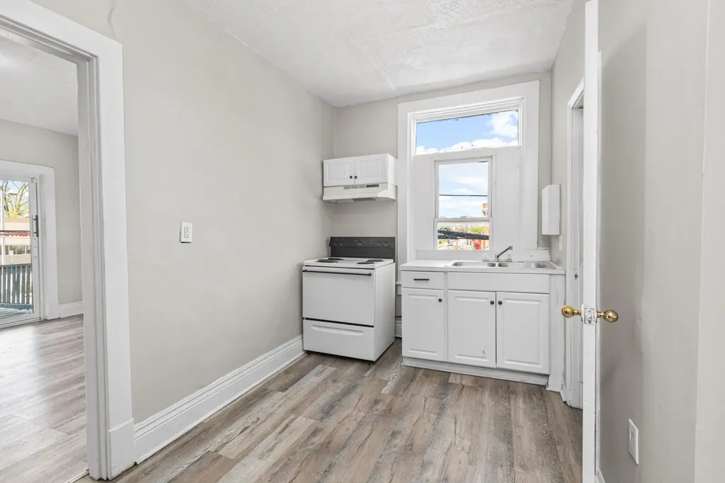 17 W Lexington Avenue Winchester KY 40391