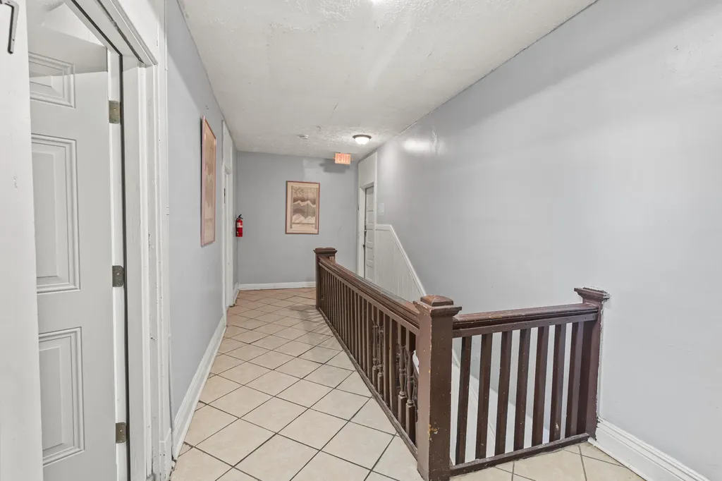 17 W Lexington Avenue Winchester KY 40391